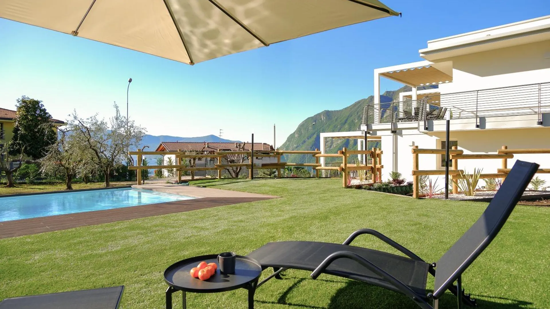 Costa Blu-Pool And Terrace With Lake View ريفا ديل سولتو شقة